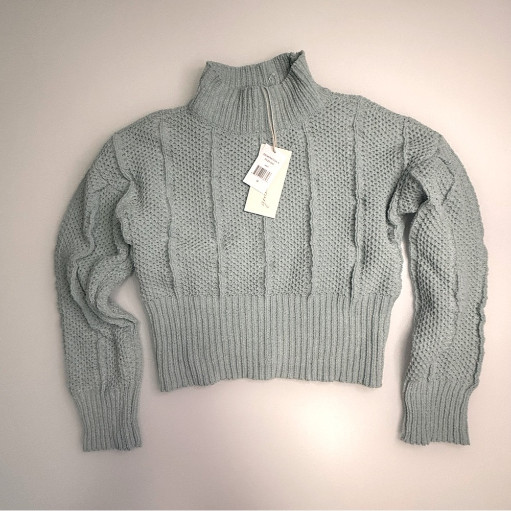 M NWT Mock Neck Crop Sweater